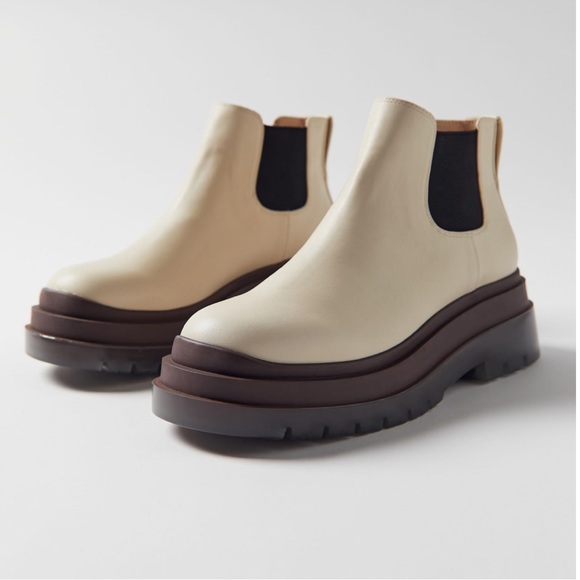 UO Chunky Chelsea Platform Boot Size 9 - Picture 3 of 13